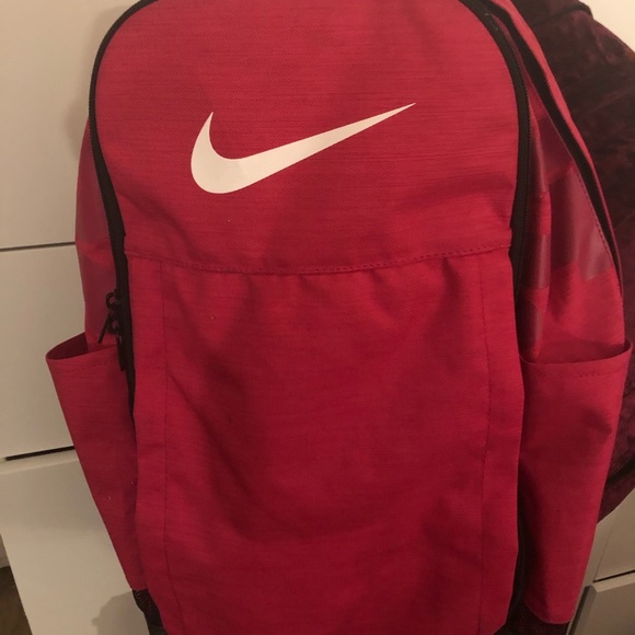 Rush pink Nike Brasilia XL Backpack - Picture 1 of 3